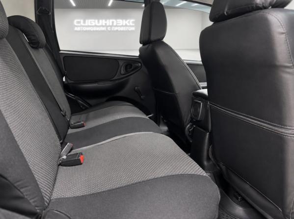 Chevrolet Niva I Рестайлинг с пробегом 2017 года, цена 689 500 рублей, 177500 км, внедорожник, Автокод Объявления