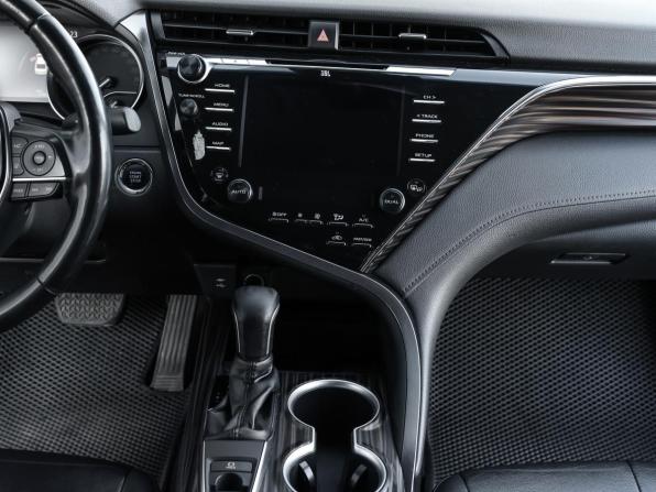 Toyota Camry VIII (XV70) с пробегом 2020 года, цена 2 998 000 рублей, 117500 км, седан, Автокод Объявления
