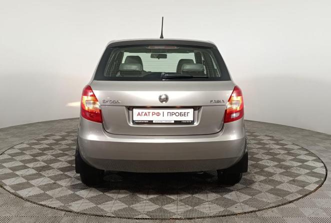 Skoda Fabia II Рестайлинг с пробегом 2013 года, цена 750 000 рублей, 174179 км, хэтчбек, Автокод Объявления
