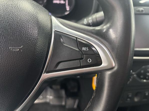 Renault Logan II Рестайлинг с пробегом 2018 года, цена 1 039 000 рублей, 144513 км, седан, Автокод Объявления