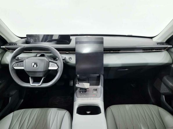 Changan Lamore с пробегом 2024 года, цена 2 190 000 рублей, 224 км, седан, Автокод Объявления
