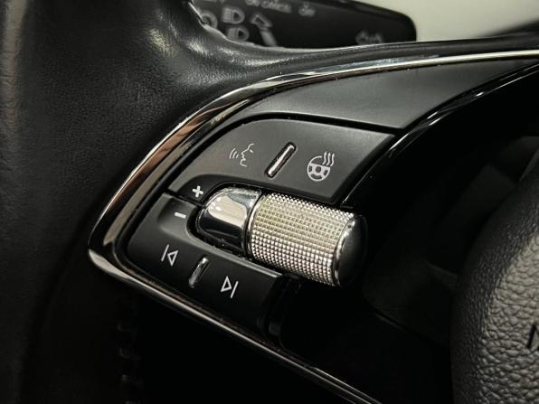Skoda Rapid II с пробегом 2020 года, цена 1 715 000 рублей, 105192 км, лифтбек, Автокод Объявления
