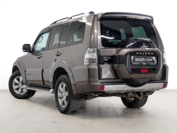 Mitsubishi Pajero IV Рестайлинг 2 с пробегом 2015 года, цена 2 515 000 рублей, 120717 км, внедорожник, Автокод Объявления