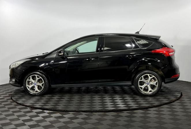 Ford Focus III Рестайлинг с пробегом 2017 года, цена 945 000 рублей, 133200 км, хэтчбек, Автокод Объявления