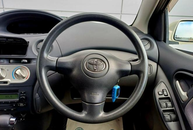 Toyota Vitz I (P10) с пробегом 2003 года, цена 570 000 рублей, 141994 км, хэтчбек, Автокод Объявления