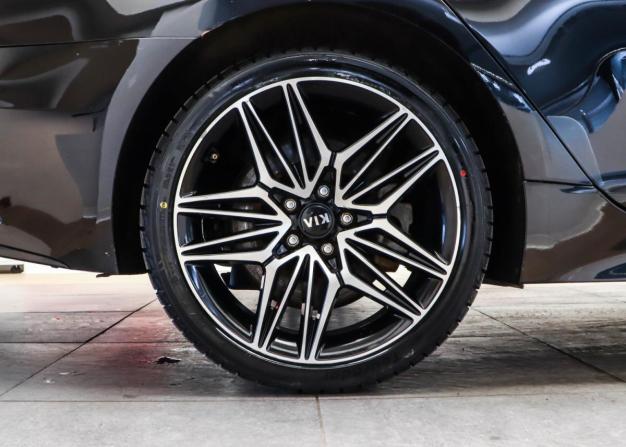 Kia Stinger I Рестайлинг с пробегом 2021 года, цена 3 250 000 рублей, 85961 км, лифтбек, Автокод Объявления