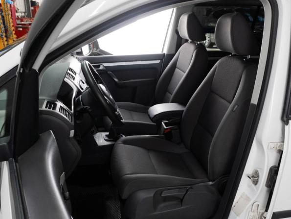 Volkswagen Touran I Рестайлинг 2 с пробегом 2012 года, цена 799 000 рублей, 266935 км, компактвэн, Автокод Объявления