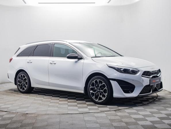 Kia Ceed III Рестайлинг с пробегом 2021 года, цена 2 450 000 рублей, 52657 км, универсал, Автокод Объявления