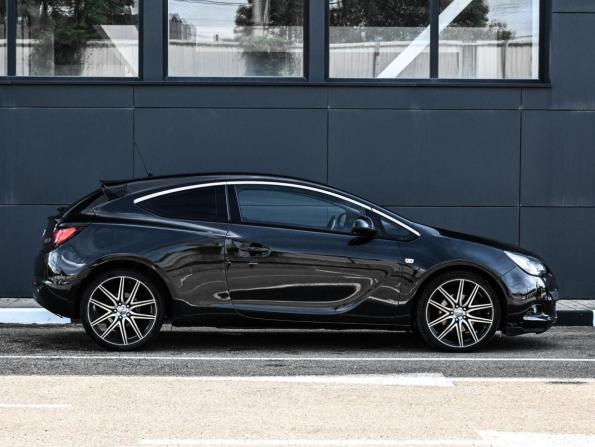 Opel Astra J Рестайлинг с пробегом 2013 года, цена 1 064 000 рублей, 190646 км, хэтчбек, Автокод Объявления
