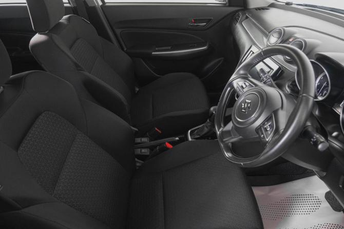 Suzuki Swift V с пробегом 2019 года, цена 1 039 000 рублей, 96000 км, хэтчбек, Автокод Объявления
