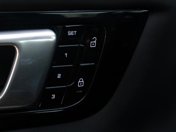 Porsche Cayenne III с пробегом 2020 года, цена 7 099 000 рублей, 91046 км, внедорожник, Автокод Объявления