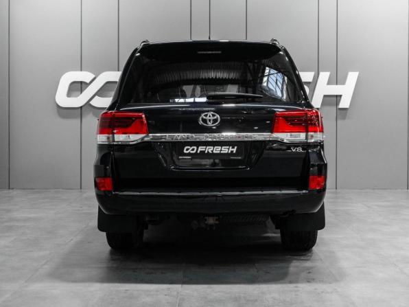 Toyota Land Cruiser 200 Series Рестайлинг 2 с пробегом 2016 года, цена 4 725 000 рублей, 169570 км, внедорожник, Автокод Объявления