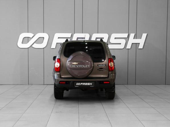 Chevrolet Niva I Рестайлинг с пробегом 2015 года, цена 572 000 рублей, 116398 км, внедорожник, Автокод Объявления