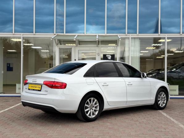Audi A4 IV (B8) Рестайлинг с пробегом 2012 года, цена 1 215 000 рублей, 210458 км, седан, Автокод Объявления