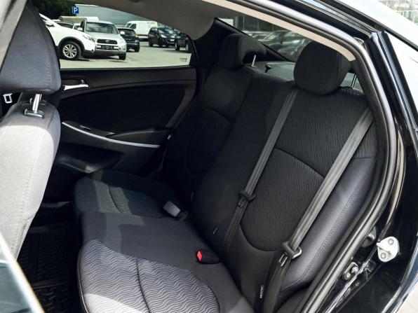 Hyundai Solaris I с пробегом 2013 года, цена 939 000 рублей, 155745 км, седан, Автокод Объявления