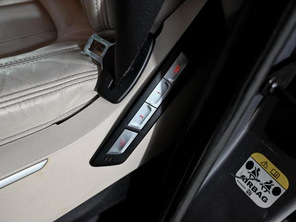 Land Rover Discovery IV с пробегом 2012 года, цена 1 820 000 рублей, 196093 км, внедорожник, Автокод Объявления