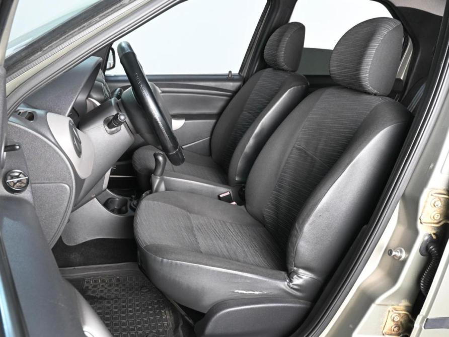 Renault Logan I Рестайлинг Ростов-на-Дону  - изображение 10