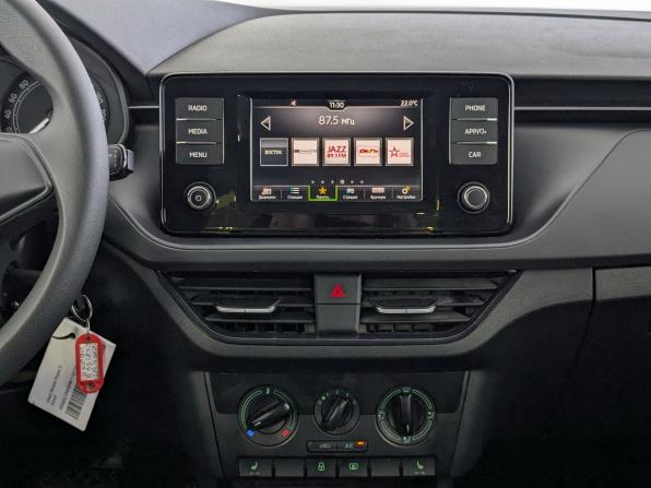 Skoda Rapid II с пробегом 2022 года, цена 1 750 000 рублей, 87379 км, лифтбек, Автокод Объявления