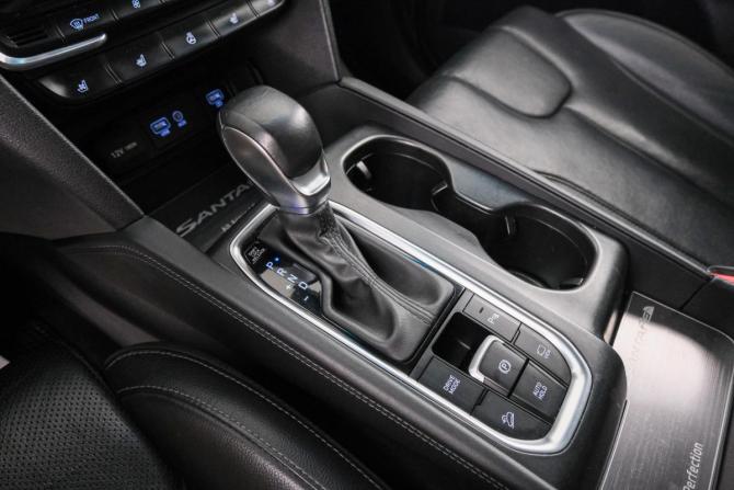 Hyundai Santa Fe IV с пробегом 2018 года, цена 2 689 000 рублей, 123100 км, внедорожник, Автокод Объявления