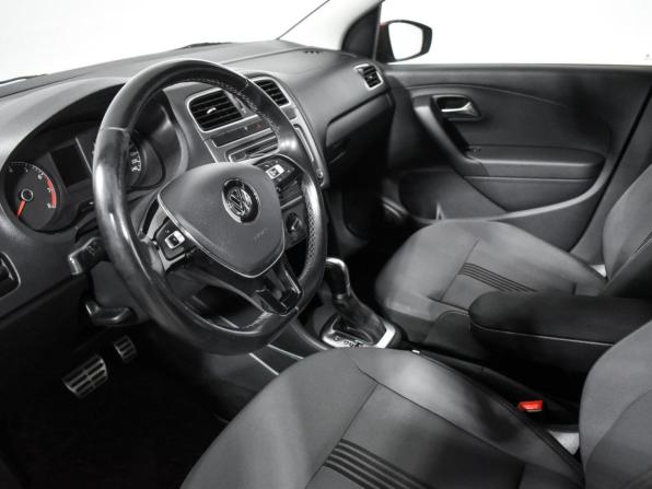 Volkswagen Polo V Рестайлинг с пробегом 2016 года, цена 1 100 000 рублей, 144000 км, седан, Автокод Объявления