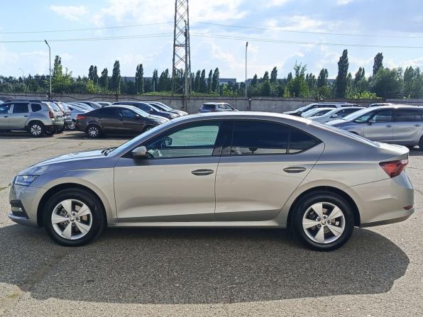 Skoda Octavia IV (A8) с пробегом 2021 года, цена 2 450 000 рублей, 53643 км, лифтбек, Автокод Объявления