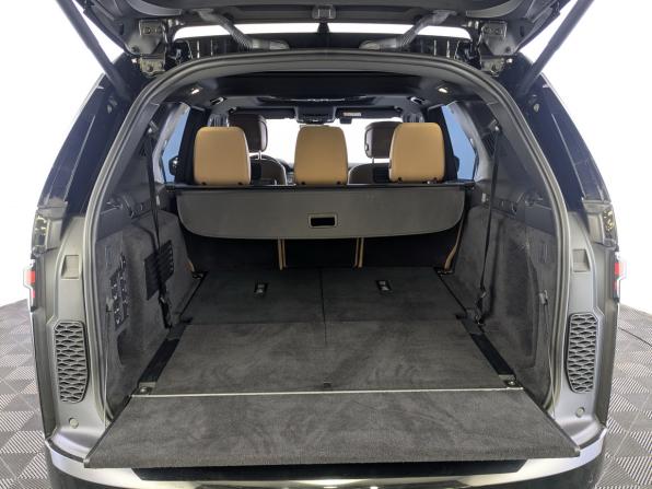 Land Rover Discovery V Рестайлинг с пробегом 2024 года, цена 9 270 000 рублей, 64000 км, внедорожник, Автокод Объявления