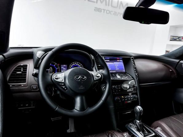 Infiniti QX70 с пробегом 2015 года, цена 3 399 000 рублей, 110000 км, внедорожник, Автокод Объявления