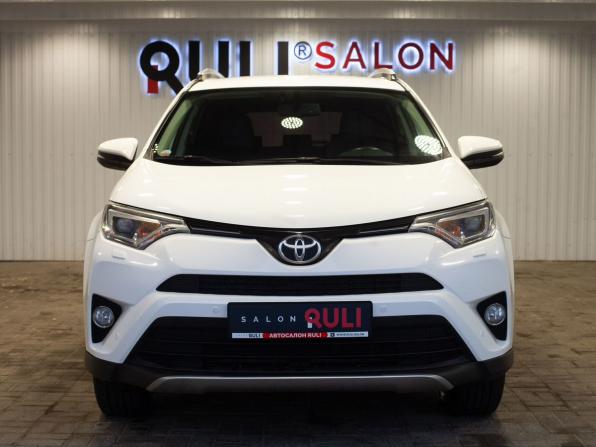 Toyota RAV4 IV (XA40) Рестайлинг с пробегом 2018 года, цена 2 750 000 рублей, 199902 км, внедорожник, Автокод Объявления