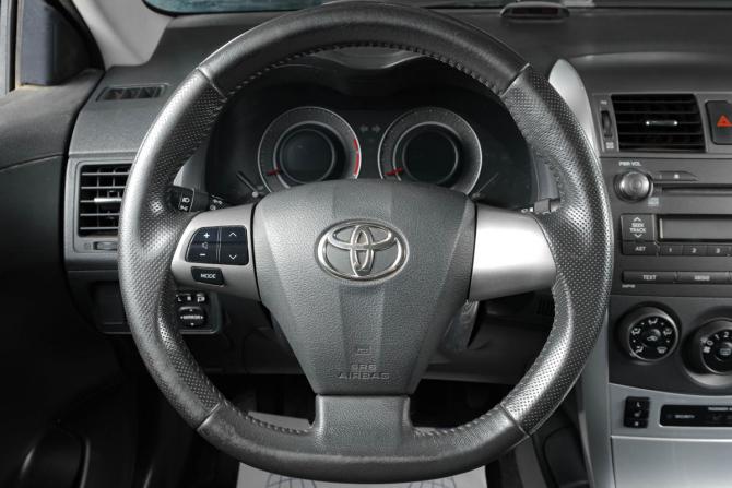 Toyota Corolla X (E140 E150) Рестайлинг с пробегом 2012 года, цена 699 000 рублей, 227634 км, седан, Автокод Объявления