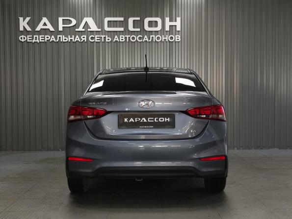 Hyundai Solaris II с пробегом 2018 года, цена 1 099 000 рублей, 177781 км, седан, Автокод Объявления