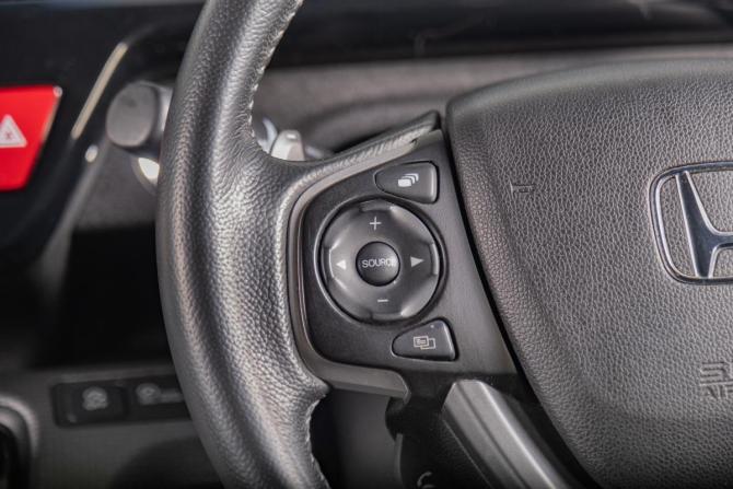 Honda Stepwgn V Рестайлинг с пробегом 2019 года, цена 2 599 000 рублей, 55000 км, минивэн, Автокод Объявления