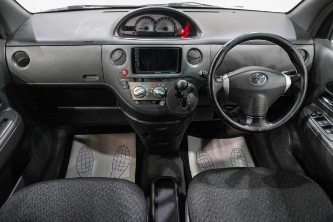 Toyota Sienta I Рестайлинг 1 с пробегом 2012 года, цена 899 000 рублей, 201000 км, компактвэн, Автокод Объявления