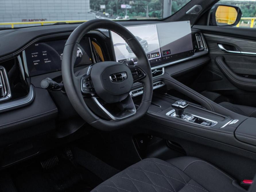 Geely Monjaro I Рестайлинг 2 Москва  - изображение 12