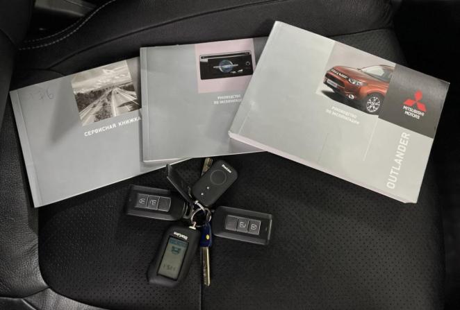 Mitsubishi Outlander III Рестайлинг 2 с пробегом 2015 года, цена 1 660 000 рублей, 171187 км, внедорожник, Автокод Объявления