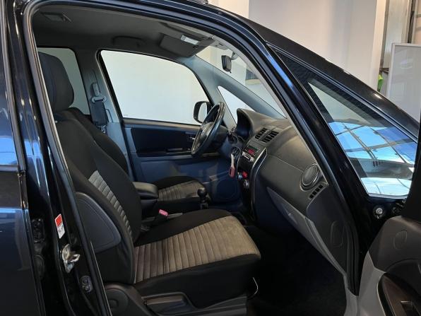 Suzuki SX4 I (Classic) Рестайлинг с пробегом 2010 года, цена 920 000 рублей, 143763 км, хэтчбек, Автокод Объявления