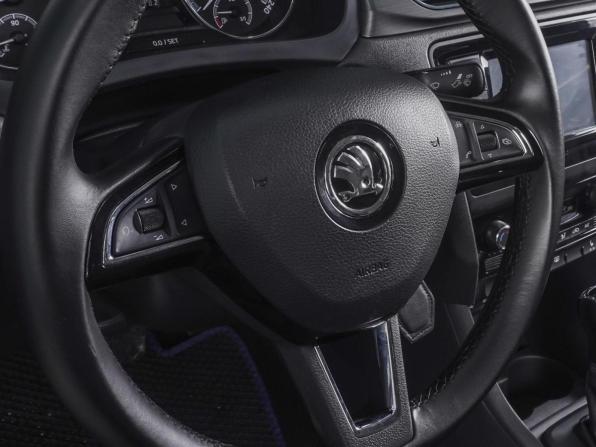 Skoda Rapid I с пробегом 2017 года, цена 1 150 000 рублей, 161126 км, лифтбек, Автокод Объявления