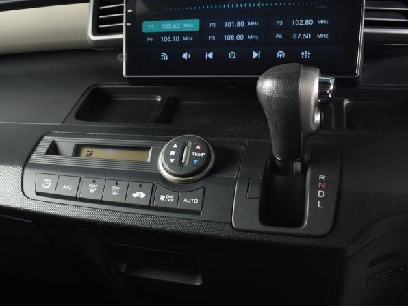 Honda Freed I Рестайлинг с пробегом 2012 года, цена 999 995 рублей, 184410 км, компактвэн, Автокод Объявления