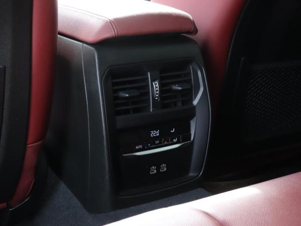 BMW 3 серии VII (G2x) с пробегом 2021 года, цена 3 860 000 рублей, 95050 км, седан, Автокод Объявления