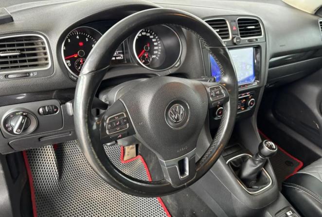 Volkswagen Golf VI с пробегом 2012 года, цена 645 000 рублей, 170925 км, хэтчбек, Автокод Объявления