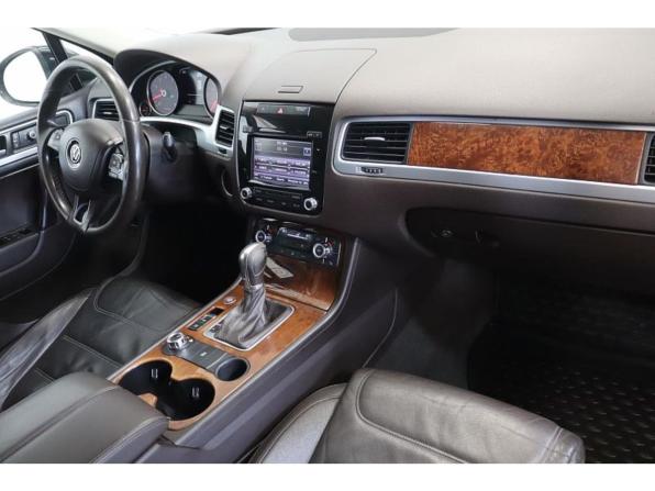 Volkswagen Touareg II с пробегом 2013 года, цена 1 638 000 рублей, 379442 км, внедорожник, Автокод Объявления