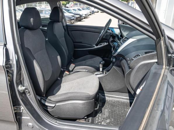 Hyundai Solaris I с пробегом 2013 года, цена 770 000 рублей, 241492 км, седан, Автокод Объявления