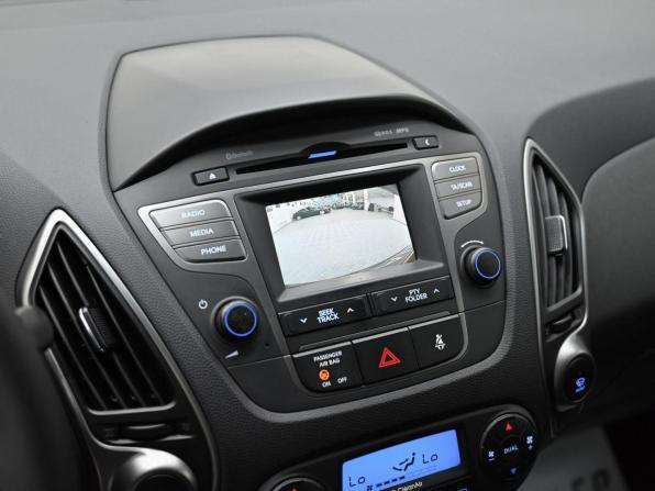 Hyundai ix35 I Рестайлинг с пробегом 2015 года, цена 1 019 000 рублей, 118635 км, внедорожник, Автокод Объявления
