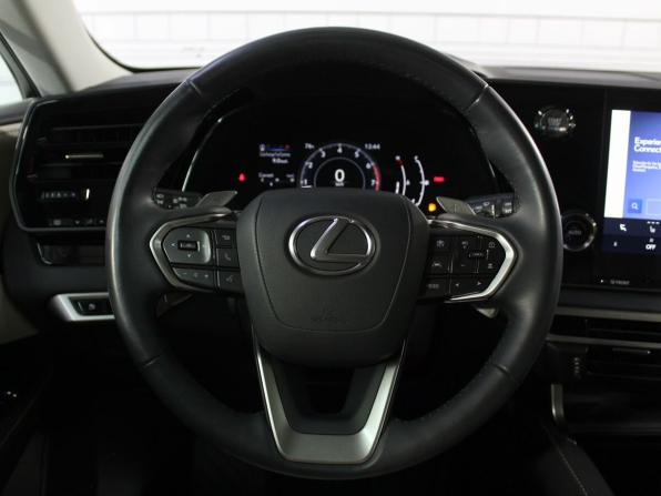 Lexus RX V с пробегом 2023 года, цена 8 275 000 рублей, 49000 км, внедорожник, Автокод Объявления