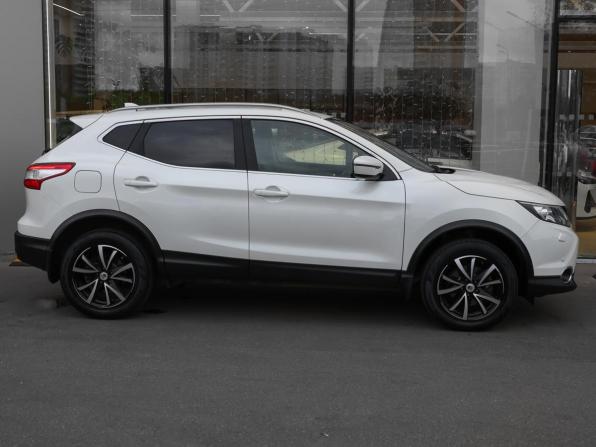 Nissan Qashqai II с пробегом 2018 года, цена 1 898 000 рублей, 84663 км, внедорожник, Автокод Объявления