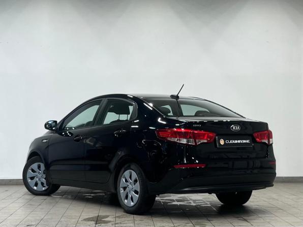 Kia Rio III Рестайлинг с пробегом 2017 года, цена 835 000 рублей, 243700 км, седан, Автокод Объявления