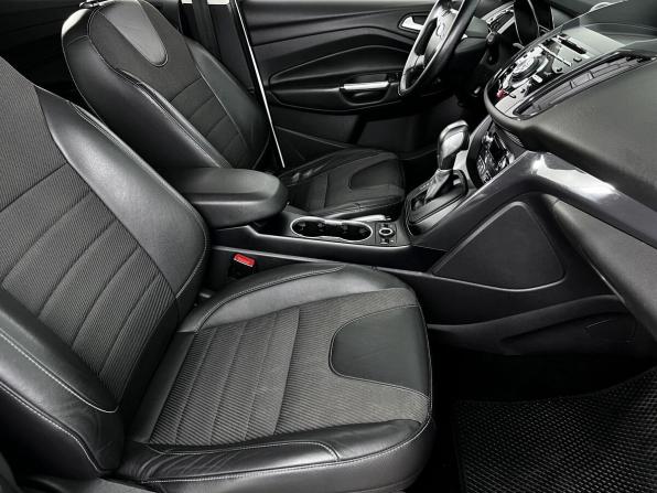 Ford Kuga II с пробегом 2015 года, цена 1 400 000 рублей, 102500 км, внедорожник, Автокод Объявления