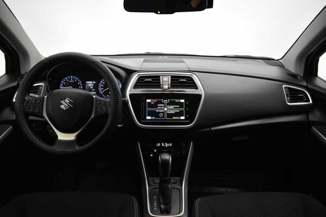 Suzuki SX4 II (S-Cross) Рестайлинг с пробегом 2019 года, цена 1 735 000 рублей, 165253 км, хэтчбек, Автокод Объявления