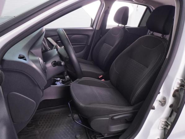 Renault Logan II с пробегом 2017 года, цена 749 000 рублей, 144460 км, седан, Автокод Объявления