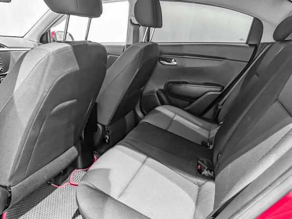 Kia Rio IV Рестайлинг с пробегом 2021 года, цена 1 703 934 рубля, 82312 км, седан, Автокод Объявления