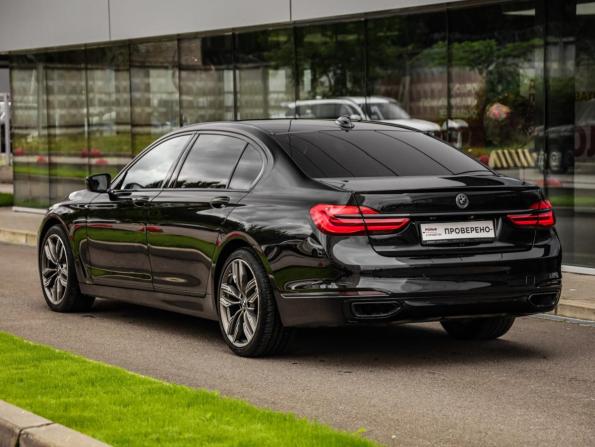 BMW 7 серии VI (G11/G12) с пробегом 2018 года, цена 2 699 000 рублей, 223313 км, седан, Автокод Объявления